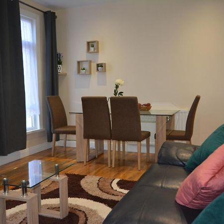London Modern 4 Bedroom Apartment Londres Exterior foto