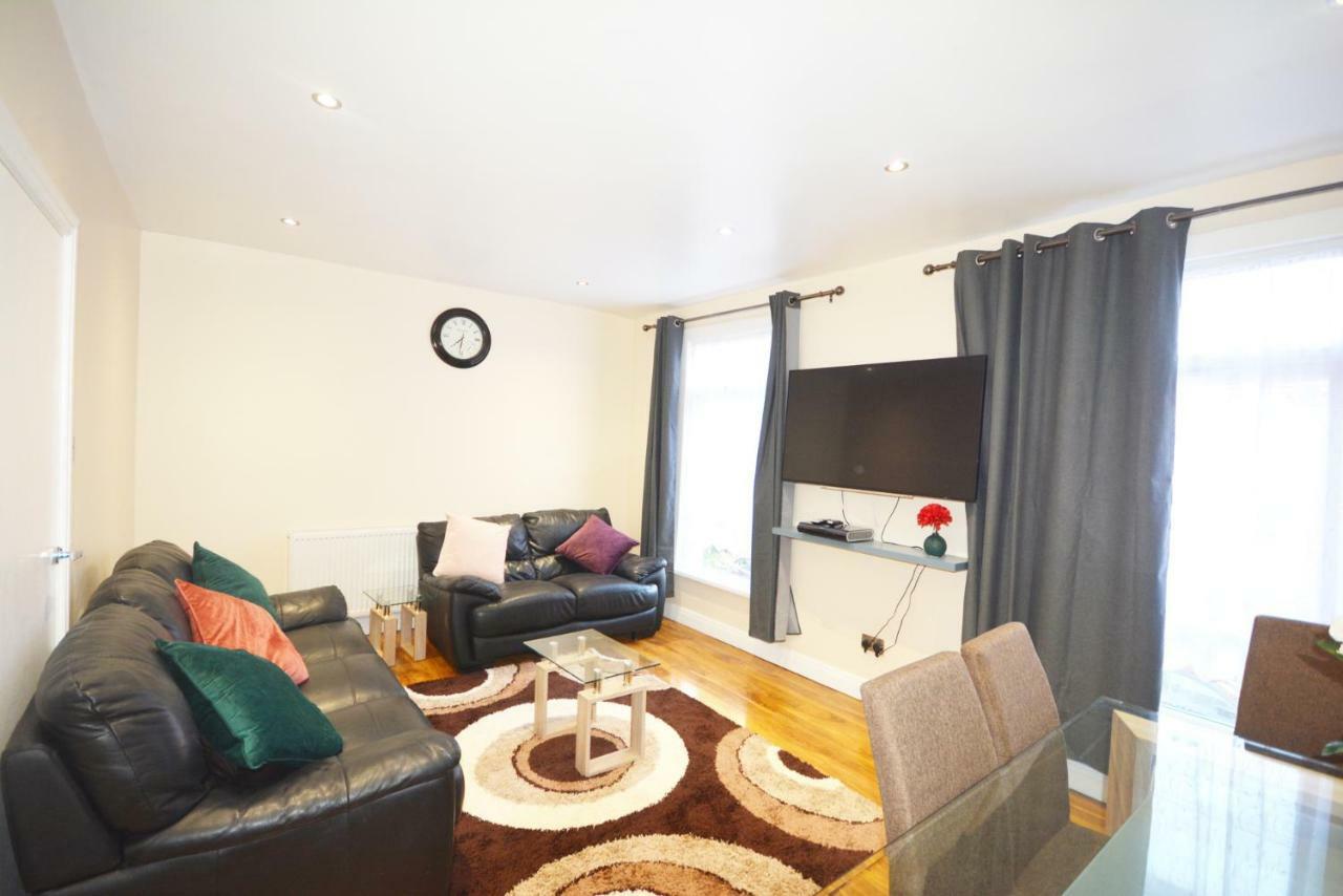 London Modern 4 Bedroom Apartment Londres Exterior foto