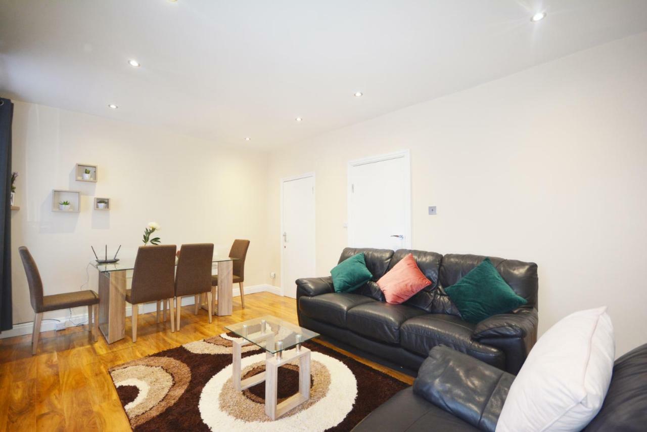 London Modern 4 Bedroom Apartment Londres Exterior foto